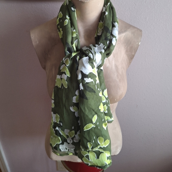 Notations Women's Scarf Top - Picture 7 of 14